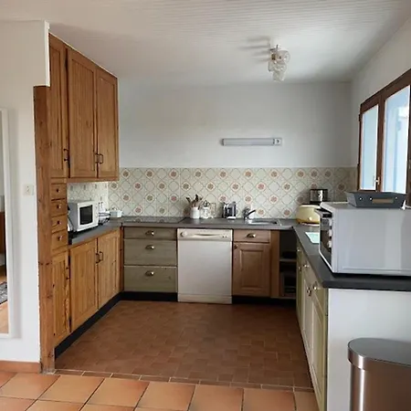 Maison 6 Pers, Proche Plage, Jardin & Terrasse, Wifi, Noirmoutier - Fr-1-823-63